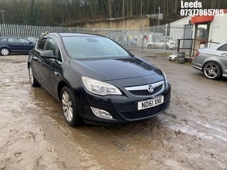 Location: Leeds - 2012 VAUXHALL ASTRA ELITE CDTI S/S 5 Door Hatchback REG: ND61XNE, Keys: No, MOT Expiry date: 10-10-2024, 1956 Diesel, 6 Speed Manual Diesel, Former Keepers: 4