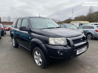 Location: Manchester - 2006 LAND ROVER FREELANDER ADVENTURER TD Estate REG: YB06LDK, 1951 Diesel, 5 Speed Manual Diesel, Former Keepers: 8, Keys: No, MOT Expiry date: 12/06/2024