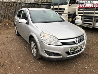 Location: Peterborough - 2009 VAUXHALL ASTRA ACTIVE 5 Door Hatchback REG: RK09XEX, Keys: No, MOT Expiry date: 28/06/2024, 1364 Petrol, 5 Speed Manual Petrol, Former Keepers: 7