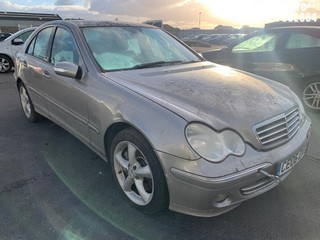 Location: Belvedere - 2006 MERCEDES C180 KOMP. AVANTGARDE SE 4 Door Saloon REG: CE06DVG, Keys: No, MOT Expiry date: 25/01/2025, 1796 Petrol, 5 Speed Auto Petrol, Former Keepers: 6