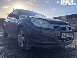 Location: Edinburgh - 2007 VAUXHALL ASTRA CLUB 5 Door Hatchback REG: YA57HCV, Keys: No, MOT Expiry date: 28/08/2024, 1598 Petrol, 5 Speed Manual Petrol, Former Keepers: 8