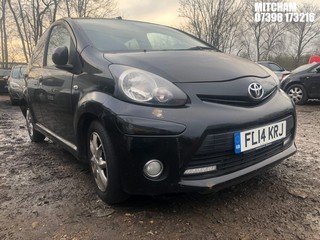 Location: MITCHAM - 2014 TOYOTA AYGO MODE AC VVT-I 5 DOOR HATCHBACK REG: FL14KRJ, 998cc PETROL, 5 SPEED MANUAL PETROL, Former Keepers: 1, Keys: No, MOT: Expiry date01/09/2025