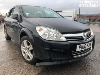 Location: Nottingham - 2010 VAUXHALL ASTRA CLUB 5 Door Hatchback REG: PK10FJX, Keys: No, MOT Expiry date: 03/07/2025, 1364 Petrol, 5 Speed Manual Petrol, Former Keepers: 9