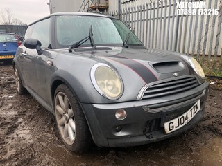 Location: Mitcham - 2004 MINI MINI COOPER S 3 Door Hatchback REG: GJ04TZN, Keys: No, MOT Expiry date: 05/01/2024, 1598 Petrol, 6 Speed Manual Petrol, Former Keepers: 16