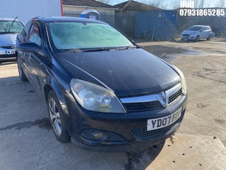 Location: Hull - 2007 VAUXHALL ASTRA SXI Coupe REG: YD07FOV, Keys: No, MOT Expiry date: 13/11/2025, 1598 Petrol, 5 Speed Manual Petrol, Former Keepers: 8