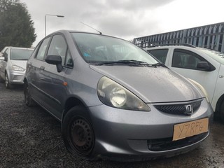 Location: Edinburgh - 2006 HONDA JAZZ S 5 Door Hatchback REG: Y7RFG, Keys: No, MOT Expiry date: 12/06/2024, 1246 Petrol, 5 Speed Manual Petrol, Former Keepers: 5