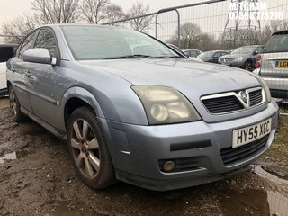 Location: Mitcham - 2005 VAUXHALL VECTRA BREEZE 5 Door Hatchback REG: HY55XCC, Keys: No, MOT Expiry date: 20/08/2025, 1796 Petrol, 5 Speed Manual Petrol, Former Keepers: 6
