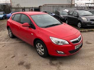 Location: Brentwood - 2012 VAUXHALL ASTRA EXCLUSIV AUTO 5 DOOR HATCHBACK  REG: BV62HYU, 1598cc PETROL, 6 SPEED AUTO PETROL, Former Keepers: 3, Keys: No, MOT Expiry date: 17/07/2025