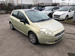 Location: Brentwood - 2007 FIAT GRANDE PUNTO DYNAMIC 5 Door Hatchback REG: GK07TXN, Keys: No, MOT Expiry date: 08/01/2025, 1248 Diesel, 6 Speed Manual Diesel, Former Keepers: 7
