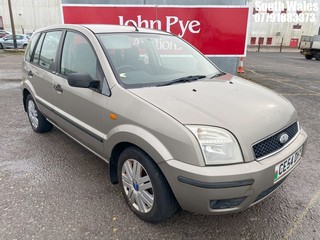 Location: South Wales - 2004 FORD FUSION 3 16V 5 Door Hatchback REG: CE54DHY, Keys: No, MOT Expiry date: 08-03-2024, 1596 Petrol, 5 Speed Manual Petrol, Former Keepers: 5