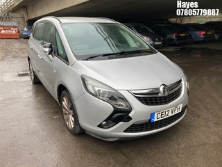 Location:  Hayes - 2012 VAUXHALL ZAFIRA TOURER EXCLUSIV TU MPV REG: CE12VFH, Keys: No, MOT Expiry date: 06/03/2025, 1362 Petrol, 6 Speed Manual Petrol, Former Keepers: 3