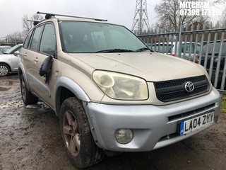 Location: MITCHAM - 2004 TOYOTA RAV4 XT3 VVTI AUTO 	 ESTATE REG: LA04ZYY, 1998cc PETROL, 4 SPEED AUTO PETROL, Former Keepers: 4, Keys: No, MOT: Expiry date20/12/2025