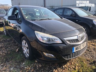 Location: Mitcham - 2010 VAUXHALL ASTRA EXCLUSIV 113 5 Door Hatchback REG: MK10YSY, Keys: No, MOT Expiry date: 03/12/2024, 1598 Petrol, 5 Speed Manual Petrol, Former Keepers: 10
