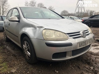 Location: Mitcham - 2006 VOLKSWAGEN GOLF FSI S 5 Door Hatchback REG: AK06VVG, Keys: No, MOT Expiry date: 06/10/2025, 1598 Petrol, 6 Speed Manual Petrol, Former Keepers: 4