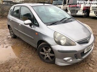 Location: Peterborough - 2004 HONDA JAZZ SE SPORT 5 Door Hatchback REG: FB04FDM, Keys: No, MOT Expiry date: 23/10/2025, 1339 Petrol, 5 Speed Manual Petrol, Former Keepers: 6