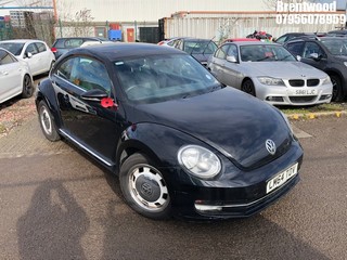 Location: Brentwood - 2014 VOLKSWAGEN BEETLE DESIGN TSI 3 Door Hatchback REG: LM64TDV, Keys: No, MOT Expiry date: 17/10/2025, 1197 Petrol, 6 Speed Manual Petrol, Former Keepers: 1
