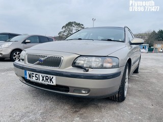 Location: Plymouth - 2001 VOLVO V70 Estate REG: WF51XRK, Keys: No, MOT Expiry date: 27/11/2024, 2435 Petrol, 5 Speed Manual Petrol, Former Keepers: 9