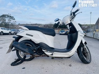 Location: Plymouth - 2015 YAMAHA XC 115 S DELIGHT Scooter REG: WL15KHR, Keys: No, MOT Expiry date: 05/01/2024, 115 Petrol, , Former Keepers: 5