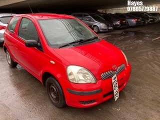 Location:  Hayes - 2005 TOYOTA YARIS T2 3 Door Hatchback REG: FE05YBZ, Keys: No, MOT Expiry date: 25/09/2025, 998 Petrol, 5 Speed Manual Petrol, Former Keepers: 4