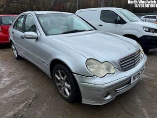 Location: North Woolwich - 2005 MERCEDES C180 KOMP. CLASSIC SE A 4 Door Saloon REG: NY05EPP, Keys: No, MOT Expiry date: 12/04/2025, 1796 Petrol, 5 Speed Auto Petrol, Former Keepers: 8
