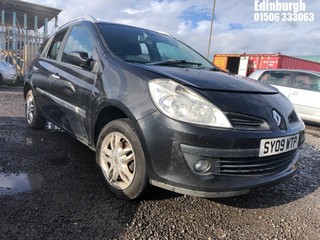 Location: Edinburgh - 2009 RENAULT CLIO DYNAMIQUE DCI 85 Estate REG: SY09WTP, Keys: No, MOT Expiry date: 05/11/2021, 1461 Diesel, 5 Speed Manual Diesel, Former Keepers: 6
