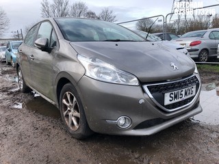 Location: Mitcham - 2015 PEUGEOT 208 ACTIVE HDI 5 Door Hatchback REG: SM15MXG, Keys: No, MOT Expiry date: 04/09/2023, 1398 Diesel, 5 Speed Manual Diesel, Former Keepers: 3