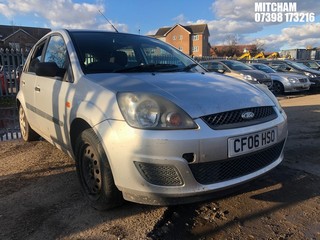 Location: Mitcham - 2006 FORD FIESTA STYLE 5 Door Hatchback REG: CF06HSO, Keys: No, MOT Expiry date: 24/01/2025, 1388 Petrol, 5 Speed Manual Petrol, Former Keepers: 5