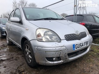 Location: Mitcham - 2004 TOYOTA YARIS T SPIRIT AUTO 5 Door Hatchback REG: GU54FBF, Keys: No, MOT Expiry date: 30/09/2024, 1299 Petrol, 4 Speed Auto Petrol, Former Keepers: 2