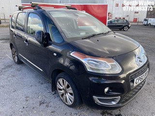Location: South Wales - 2010 CITROEN C3 PICASSO EXCLUSIVE HDI MPV REG: CP60BWM, Keys: No, MOT Expiry date: 14/06/2024, 1560 Diesel, 5 Speed Manual Diesel, Former Keepers: 5