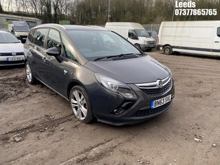 Location: Leeds - 2013 VAUXHALL ZAFIRA TOURER SRI CDTI MPV REG: BN63SVL, 1956cc DIESEL, 6 SPEED MANUAL DIESEL, Former Keepers: 2, Keys: Yes, MOT Expiry date: 25-01-2025