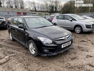 Location: Leeds - 2011 HYUNDAI I30 CLASSIC ISG CRDI 5 Door Hatchback REG: NV61MKM, Keys: No, MOT Expiry date: 03-02-2026, 1582 Diesel, 6 Speed Manual Diesel, Former Keepers: 2