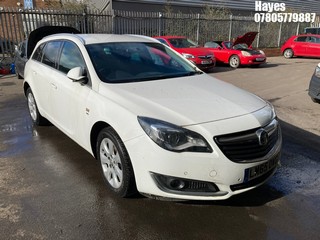 Location:  Hayes - 2015 VAUXHALL INSIGNIA SRI NAV CDTI Estate REG: LM65OWG, Keys: No, MOT Expiry date: 15/02/2024, 1598 Diesel, 6 Speed Manual Diesel, Former Keepers: 2