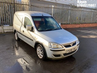 Location:  Hayes - 2009 VAUXHALL COMBO 1700 CDTI 16V Car Derived Van REG: FG59YHO, Keys: No, MOT Expiry date: 27/06/2025, 1686 Diesel, 5 Speed Manual Diesel, Former Keepers: 6