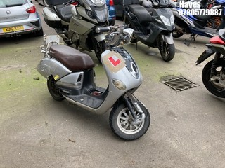 Location:  Hayes - 2016 LEXMOTO VERONA 125 WY 125 T-41 Motorcycle REG: WG66GNP, Keys: No, MOT Expiry date: 31/10/2024, 125 Petrol, , Former Keepers: 5