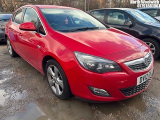 Location: North Woolwich - 2012 VAUXHALL ASTRA SRI TURBO 5 Door Hatchback REG: DV12GKJ, Keys: No, MOT Expiry date: 25/10/2025, 1362 Petrol, 6 Speed Manual Petrol, Former Keepers: 6