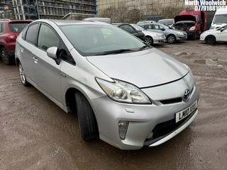 Location: North Woolwich - 2010 TOYOTA PRIUS T3 VVT-I CVT 5 Door Hatchback REG: LM10XXU, Keys: No, MOT Expiry date: 26/12/2025, 1797 Hybrid Electric, Variable 1 Speed Auto Petrol/E, Former Keepers: 5