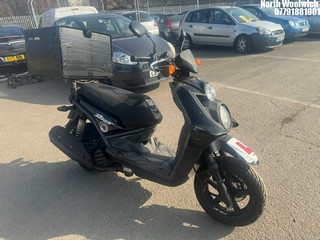 Location: North Woolwich - 2011 YAMAHA BWS 125 Scooter REG: LL11DYF, Keys: No, MOT Expiry date: 14/02/2025, 124 Petrol, AUTOMATIC, Former Keepers: 6