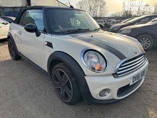 Location: Mitcham - 2011 MINI COOPER Convertible REG: DV61VDR, Keys: No, MOT Expiry date: 05/10/2025, 1598 Petrol, 6 Speed Manual Petrol, Former Keepers: 6