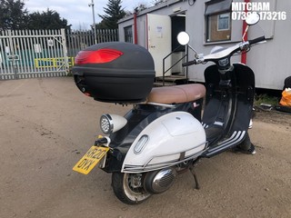 Location: Mitcham - 2020 LEXMOTO MILANO 125 EFi FT 125 T-2 Motorcycle REG: KR20OYX, Keys: No, MOT Expiry date: 27/05/2023, 125 Petrol, AUTOMATIC, Former Keepers: 2