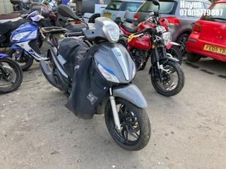 Location:  Hayes - 2018 PIAGGIO MEDLEY 125 SE Scooter REG: LC68BXY, Keys: No, MOT Expiry date: 28/09/2024, 125 Petrol, , Former Keepers: 5