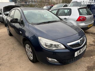 Location: North Woolwich - 2011 VAUXHALL ASTRA EXCLUSIV 85 5 Door Hatchback REG: LR11XFT, Keys: No, MOT Expiry date: 13/12/2024, 1398 Petrol, 5 Speed Manual Petrol, Former Keepers: 3