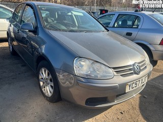 Location: North Woolwich - 2007 VOLKSWAGEN GOLF MATCH FSI 115 5 Door Hatchback REG: YC57XJT, Keys: No, MOT Expiry date: 02/10/2023, 1598 Petrol, 6 Speed Manual Petrol, Former Keepers: 1
