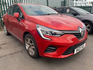 Location: BELVEDERE - 2021 RENAULT CLIO PLAY TCE 5 DOOR HATCHBACK REG: VK21YCL, 999cc PETROL, 5 SPEED MANUAL PETROL, Former Keepers: 1, Keys: No, MOT: Expiry date07.11.2025