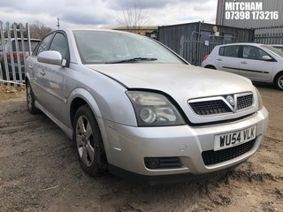 Location: Mitcham - 2004 VAUXHALL VECTRA SXI 16V 5 Door Hatchback REG: WU54VLK, Keys: No, MOT Expiry date: 21/06/2025, 1796 Petrol, 5 Speed Manual Petrol, Former Keepers: 9