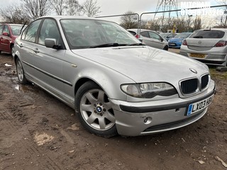 Location: Mitcham - 2003 BMW 318 I SE Saloon REG: LX03HBA, Keys: No, MOT Expiry date: 20/11/2024, 1995 Petrol, Automatic, Former Keepers: 1