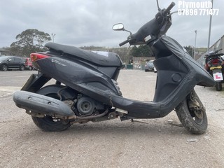 Location: Plymouth - 2010 YAMAHA XC 125 E VITY Scooter REG: WU60SZY, Keys: No, MOT Expiry date: 13/07/2024, 124 Petrol, , Former Keepers: 6
