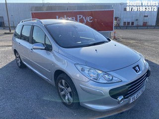 Location: South Wales - 2007 PEUGEOT 307 SW SE SEMI-AUTO ESTATE REG: YL07TXZ, 1587cc PETROL, 4 SPEED SEMI AUTO PETROL, Former Keepers: 5, Keys: Yes, MOT Expiry date: 11/08/2025