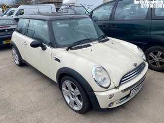 Location: North Woolwich - 2006 MINI MINI COOPER 3 Door Hatchback REG: YY56BTX, Keys: No, MOT Expiry date: 03/12/2024, 1598 Petrol, 5 Speed Manual Petrol, Former Keepers: 4