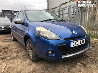 Location: Mitcham - 2011 RENAULT CLIO DYNAMIQUE TOMTOM 16V 3 Door Hatchback REG: GX61EAW, Keys: No, MOT Expiry date: 05/09/2024, 1149 Petrol, 5 Speed Manual Petrol, Former Keepers: 3