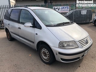 Location: BRENTWOOD - 2006 VOLKSWAGEN SHARAN S TDI 115 AUTO 	 MPV REG: AJ06USC, 1896cc DIESEL, 5 SPEED AUTO DIESEL, Former Keepers: 5, Keys: No, MOT: Expiry date13/10/2025